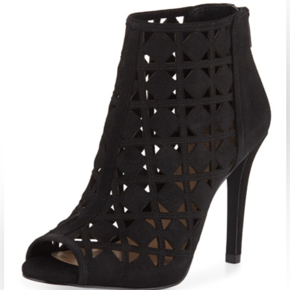 MICHAEL Michael Kors Ivy Bootie.  Black. Size 10.